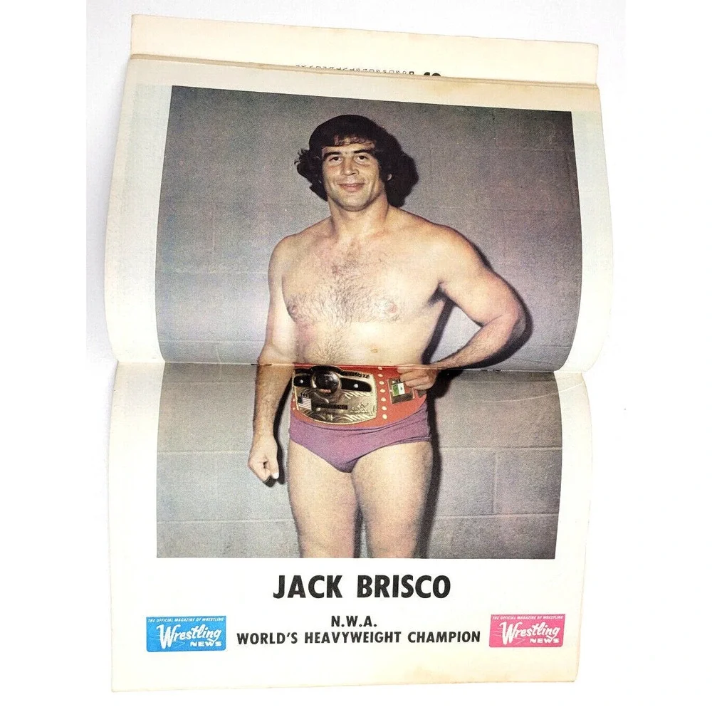 THE WRESTLING NEWS - OCT 1973 # 21 - WAHOO MCDANIEL‎ / PEDRO MORALES / THE GIANT